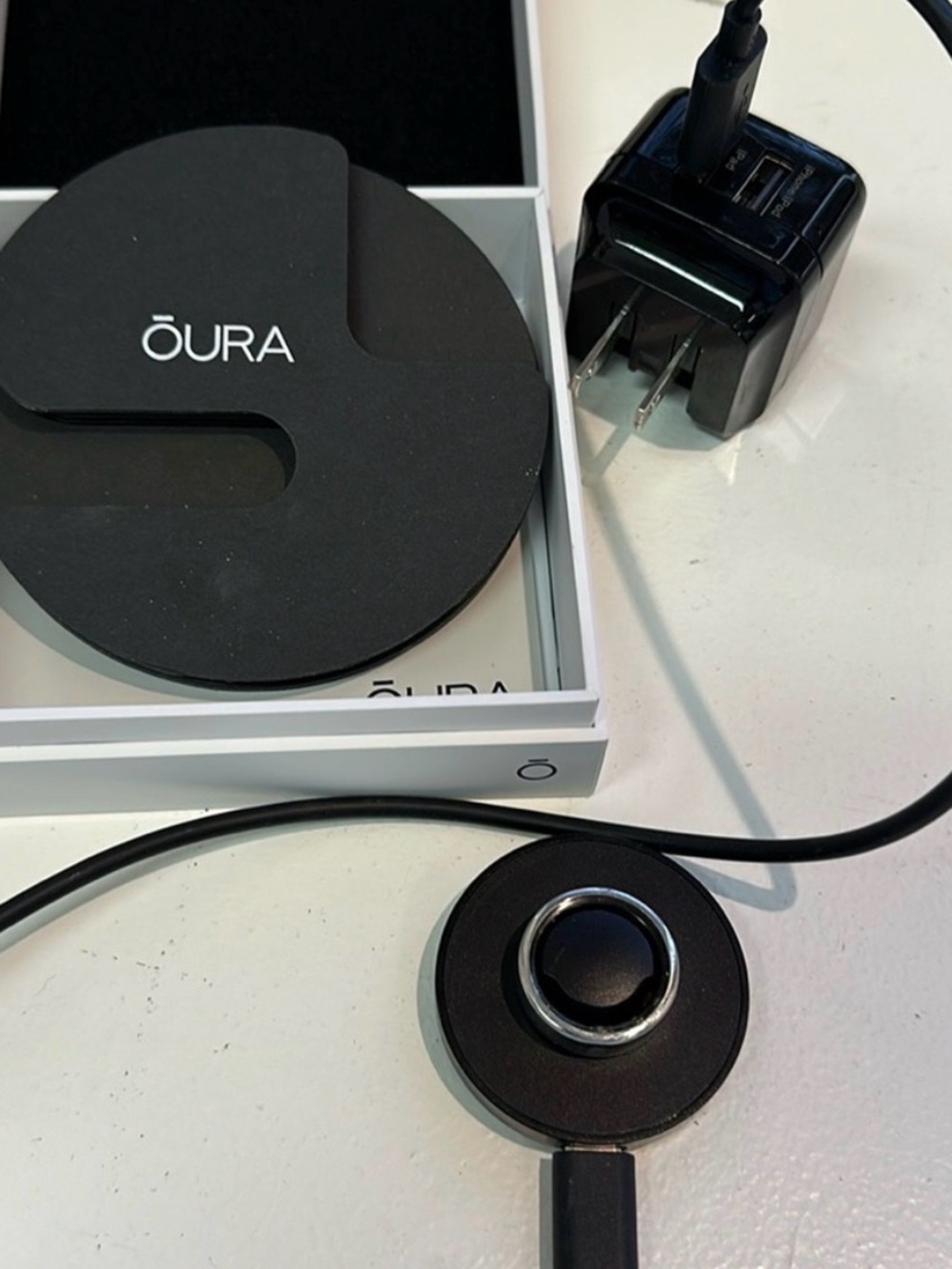 Oura Ring Gen 3 Size 8 with Charger